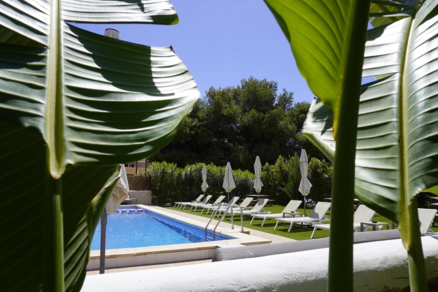 Aparthotel Escondidos Ibiza Platja d'en Bossa