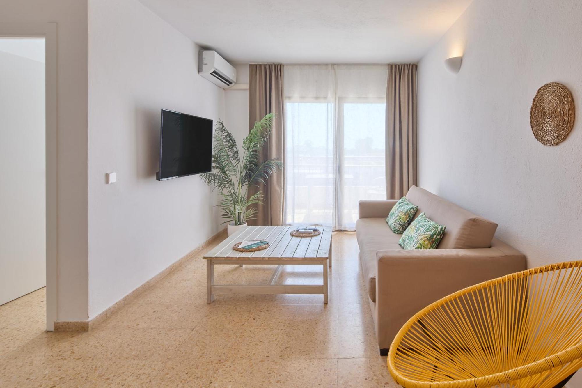 Aparthotel Escondidos Ibiza 3*