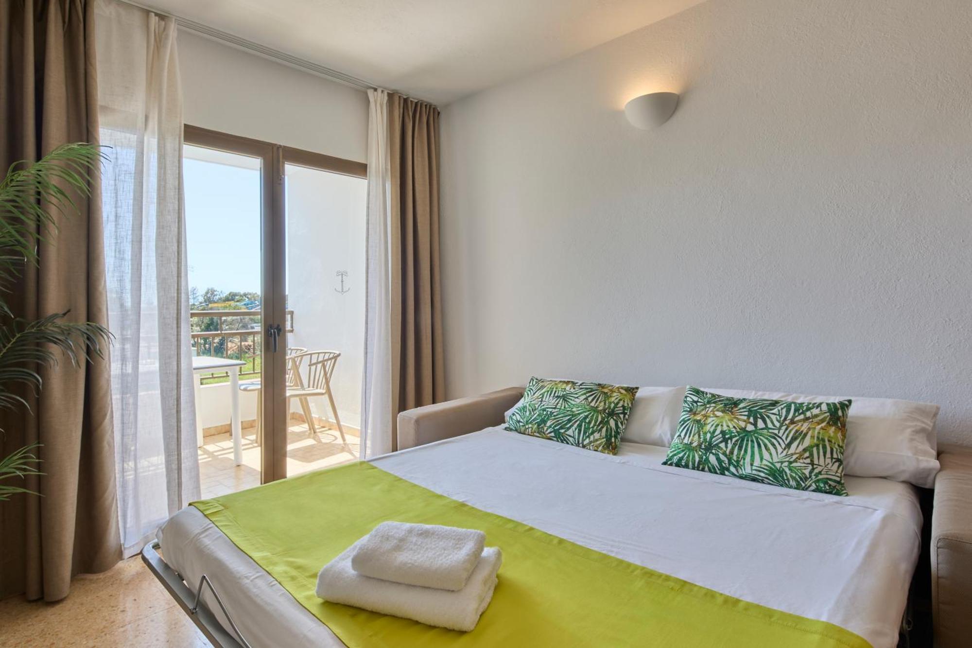 Escondidos Ibiza Aparthotel 3*