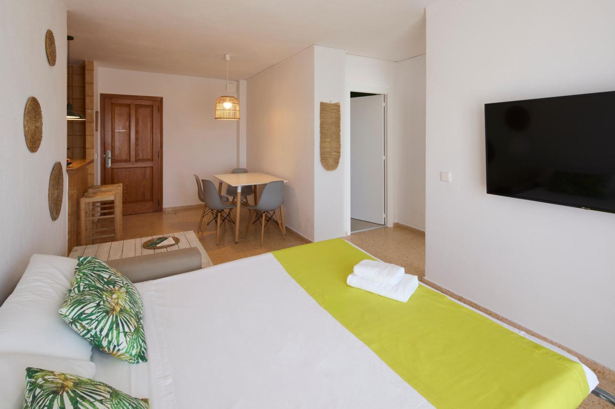 Escondidos Ibiza Aparthotel Playa d'en Bossa
